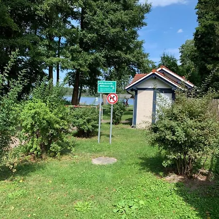 Zum Schloss Appartement Halbe